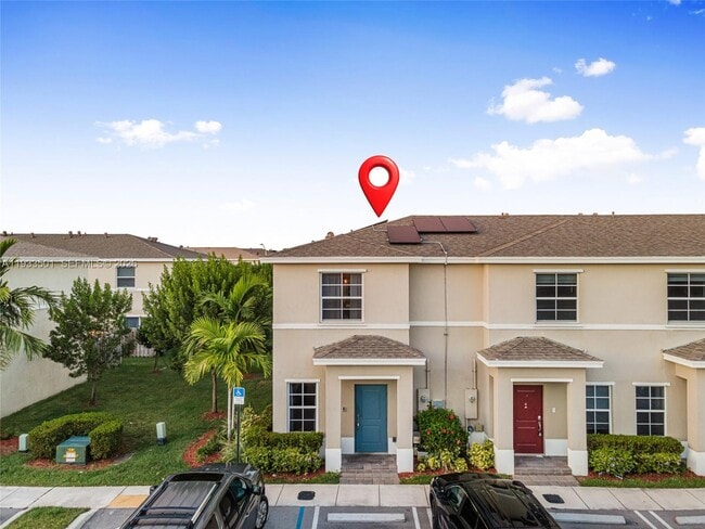 Building Photo - 476 NE 5th St