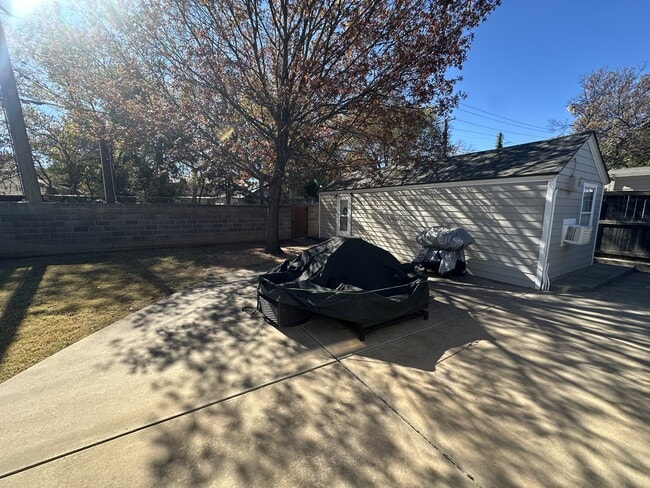 Building Photo - 3313 22nd St