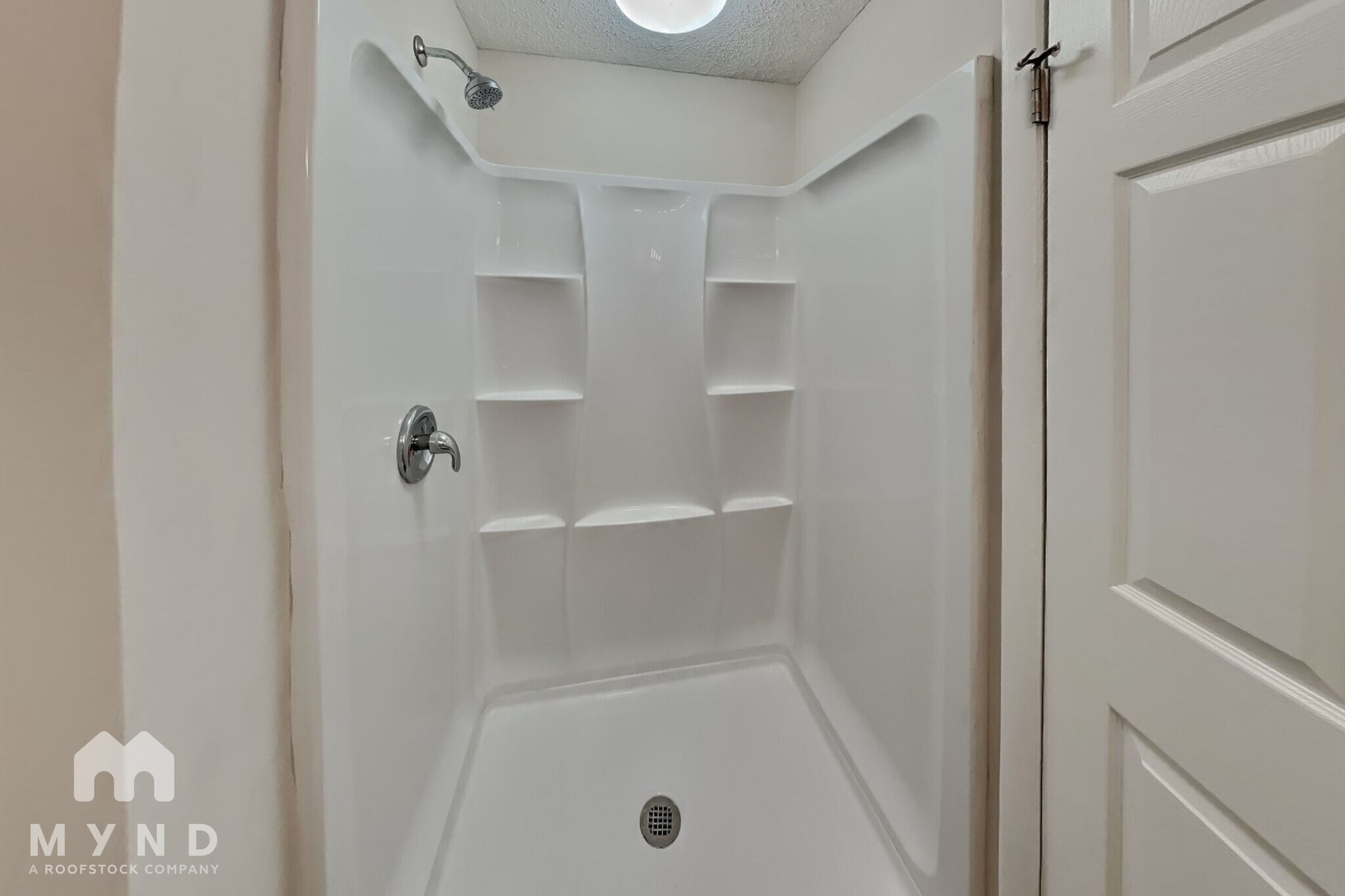 Building Photo - 6301 Ivory Palm Dr