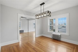 Building Photo - 67 Fred St