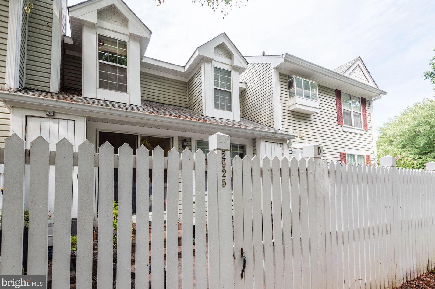 Backyard entry - 2925 S Woodstock St