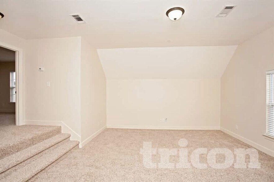 Building Photo - 500 Dante Ranch Ln