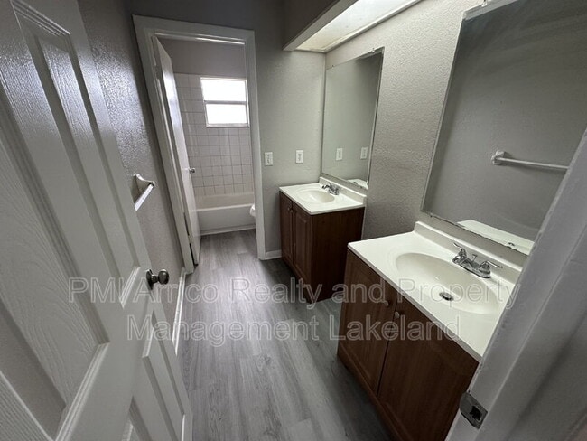 Building Photo - 457 Beech Ave