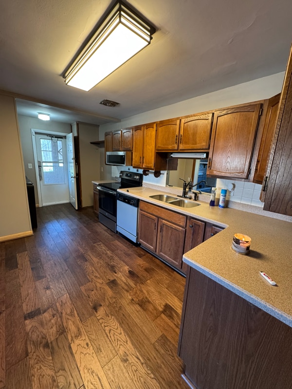 Building Photo - 822 Sutherland Dr