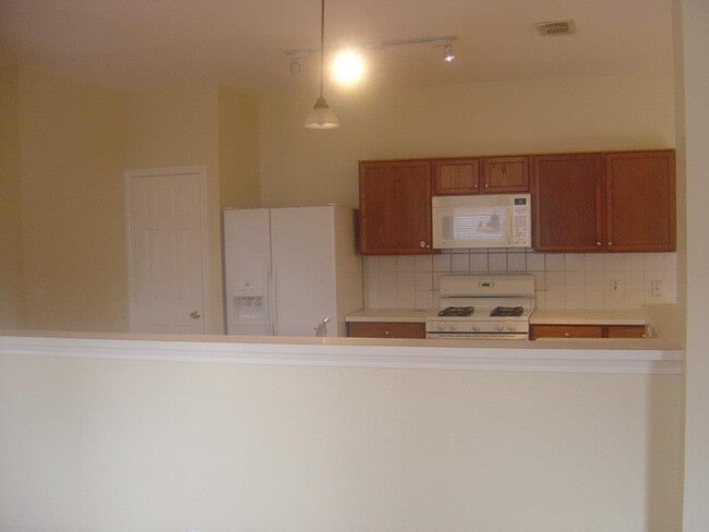 Building Photo - 1202 Heritage Hill Cove