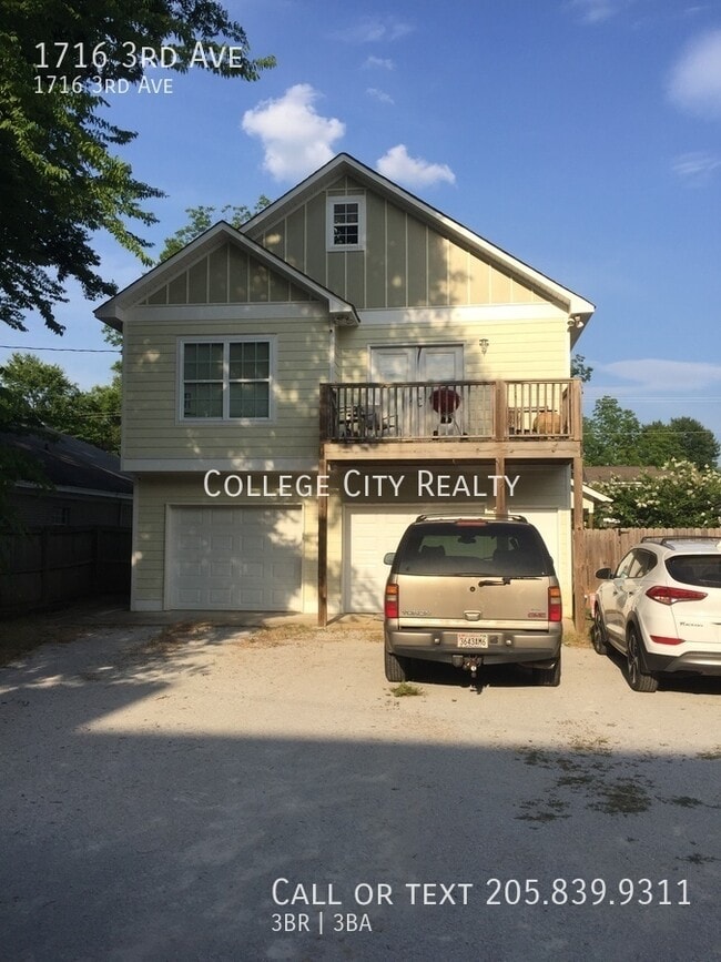 Building Photo - 1716 3rd Ave