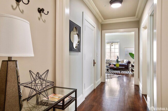 Building Photo - 850 Powell St