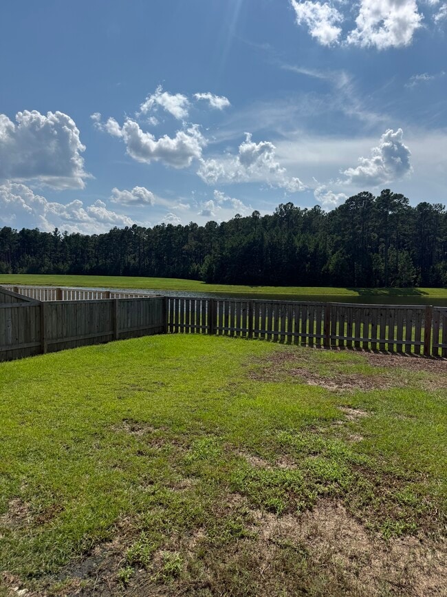 Building Photo - 227 Bering Ln