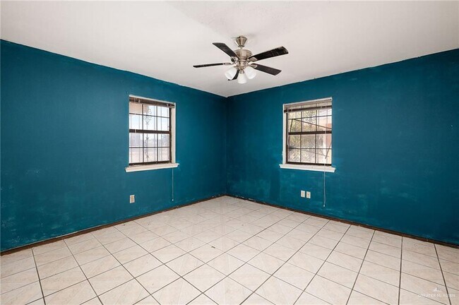 Building Photo - 14 W 26th St