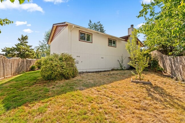 Building Photo - 1490 Carobelle Ct