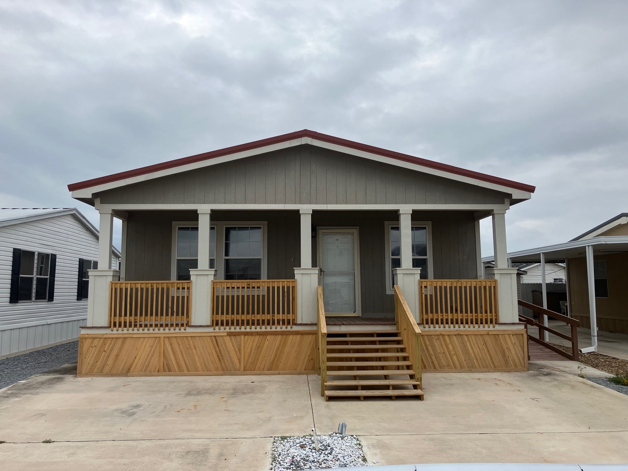 FRONT - 2107 Double Eagle Dr