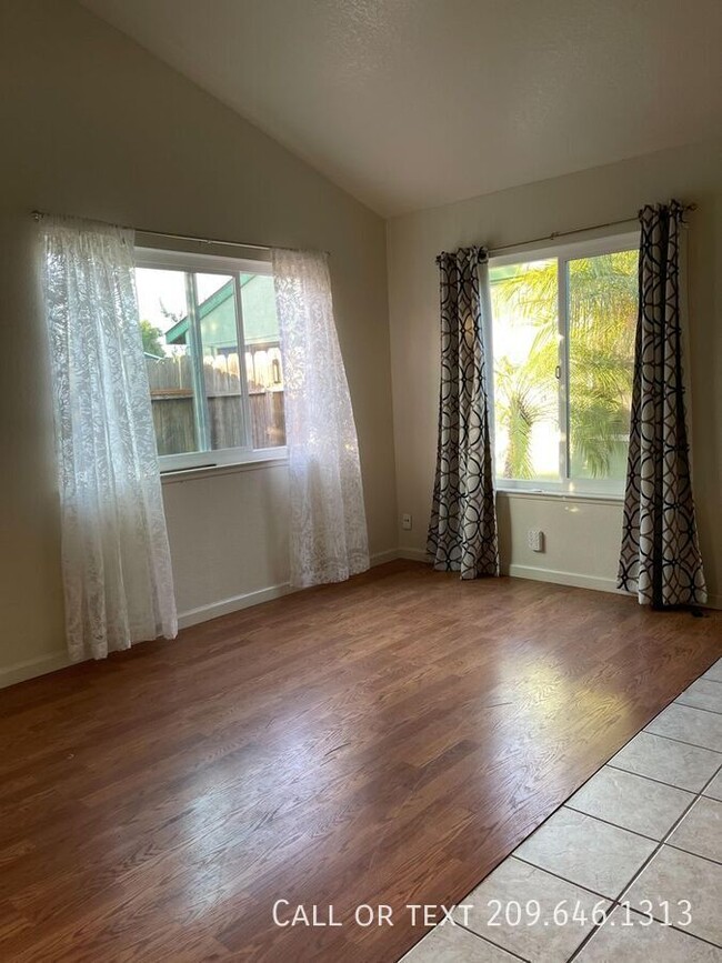 Building Photo - 2928 Whittier Ct