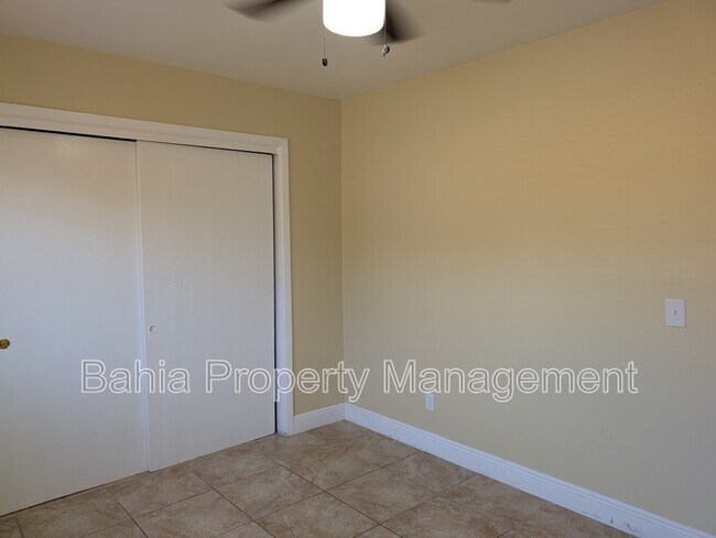 Building Photo - 8944 Temple Terrace Hwy