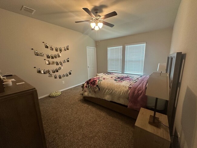Building Photo - Charming 3 Bed 2 Bath House in Lorena