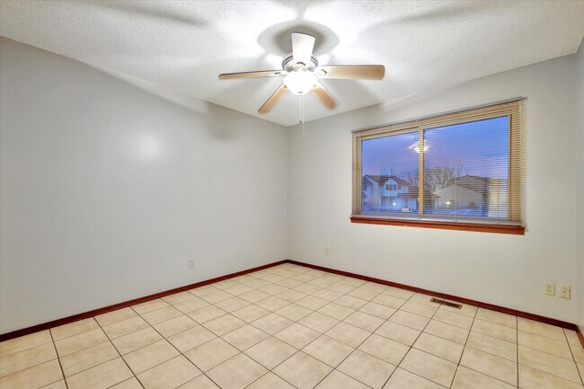 Building Photo - 2611 Rachel Rd