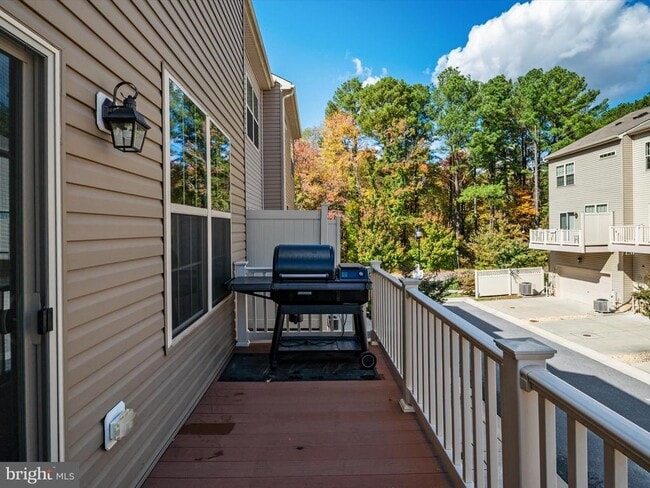 Building Photo - 2321 Marion Rd