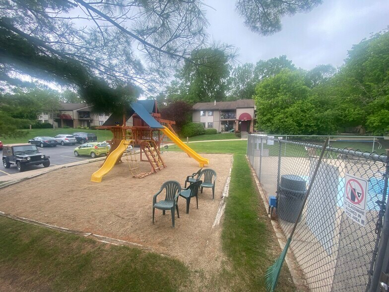 playground - 5333 Brody Dr