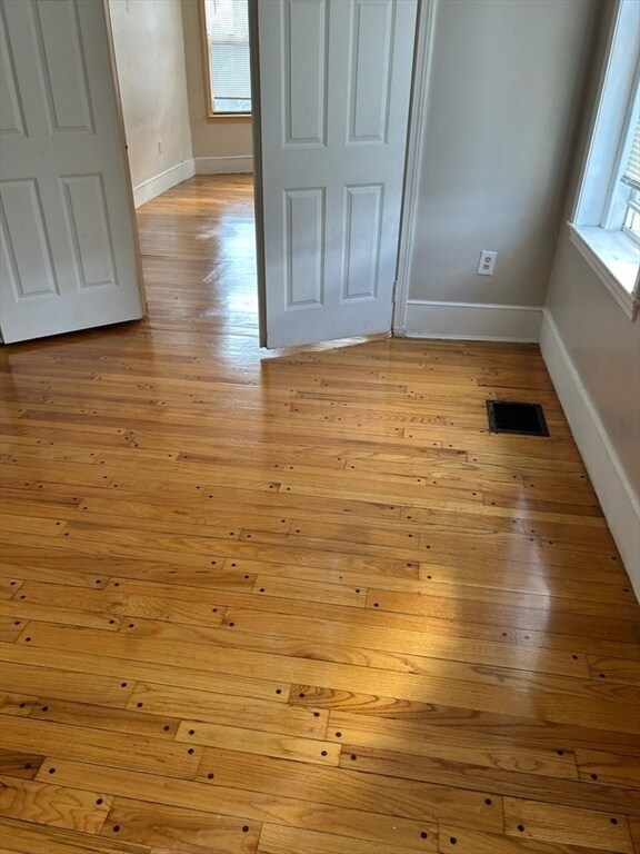 Building Photo - 1847 Dorchester Ave