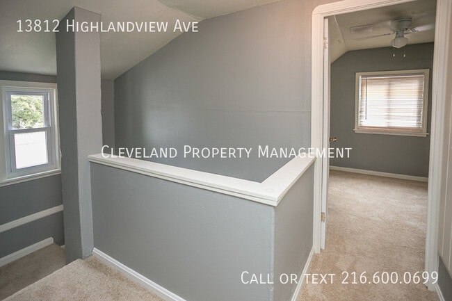 Building Photo - 13812 Highlandview Ave