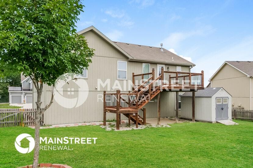 Building Photo - 1305 Amber Ln