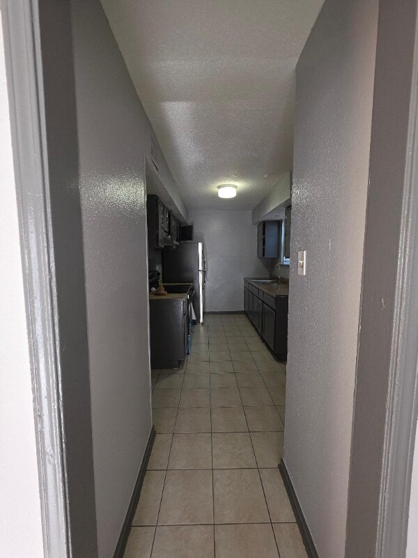 Building Photo - 7843 Sail St