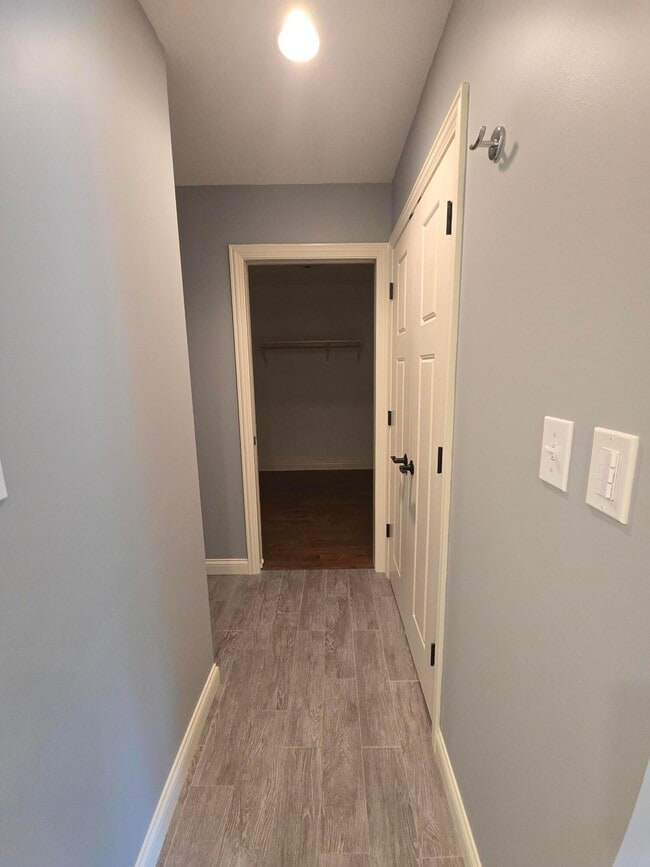 Building Photo - 3308 Snow Leopard Dr