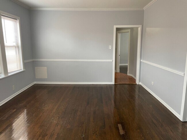 Building Photo - 8411 S Elizabeth St