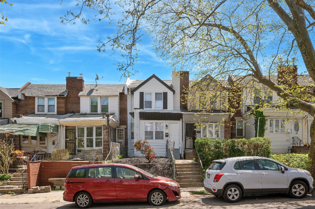 Building Photo - 318 Berkley St