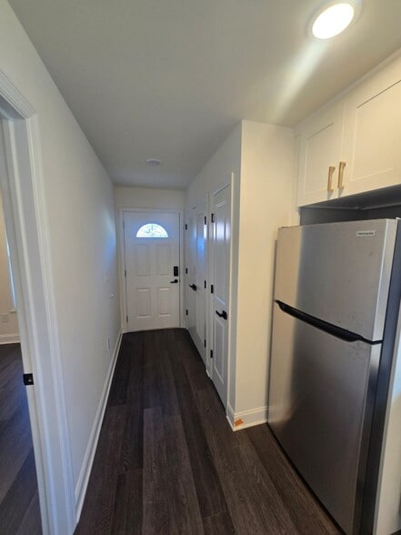 Building Photo - 32 North Ave