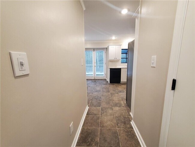 Building Photo - 2533 Hunton Ct