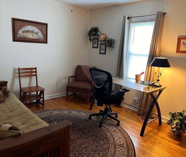 Building Photo - Fully Furnished 3BR Retreat Near Boone Lake – Flexible Lease Terms (3–12 Months)