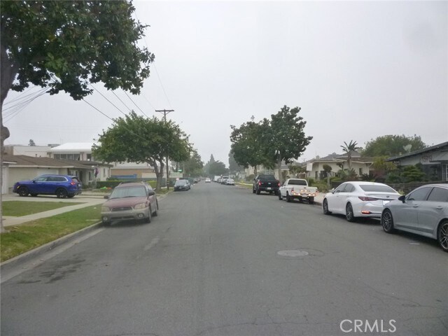 Building Photo - 15910 Harvard Blvd