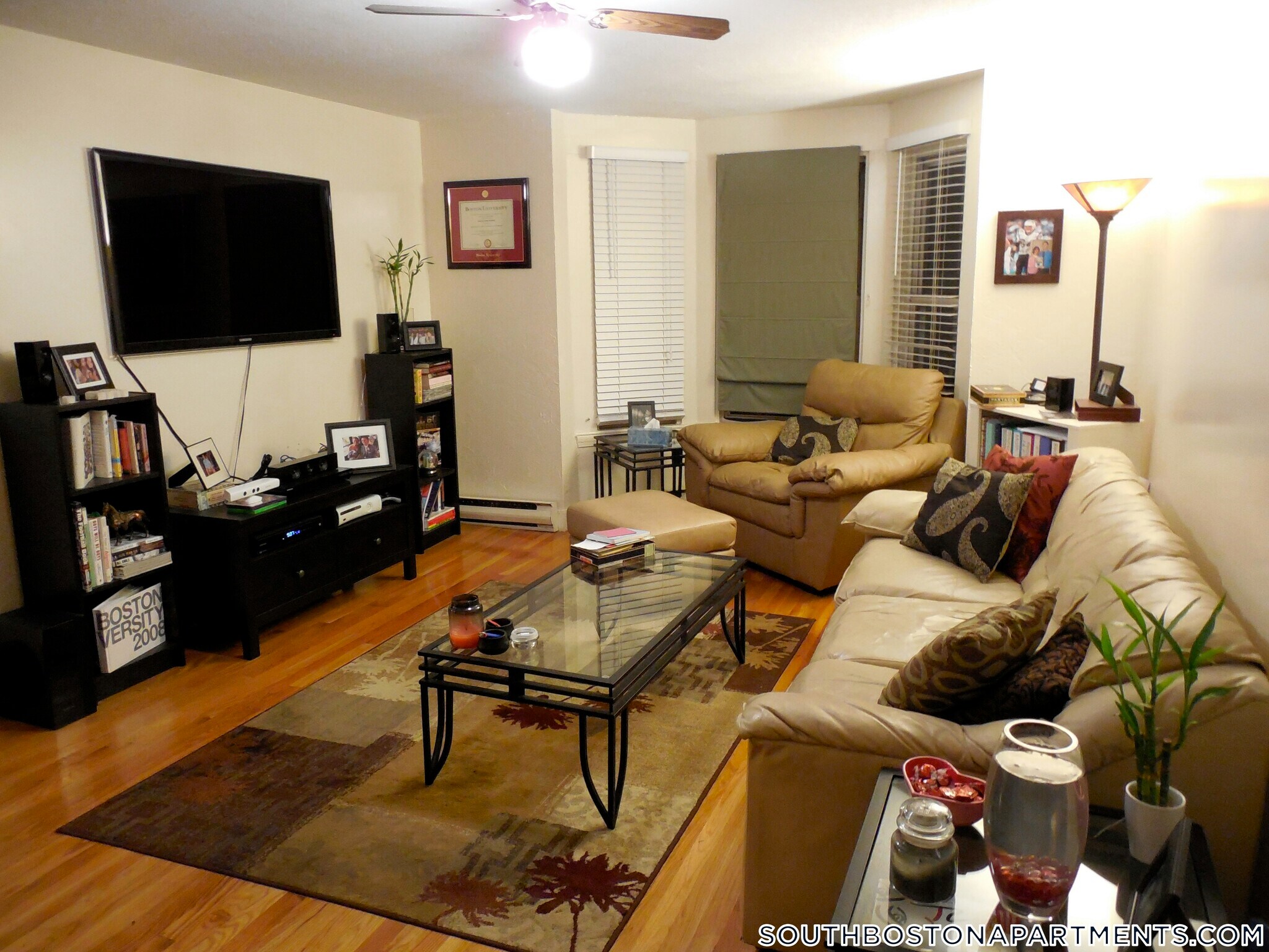 Building Photo - 506 E Broadway