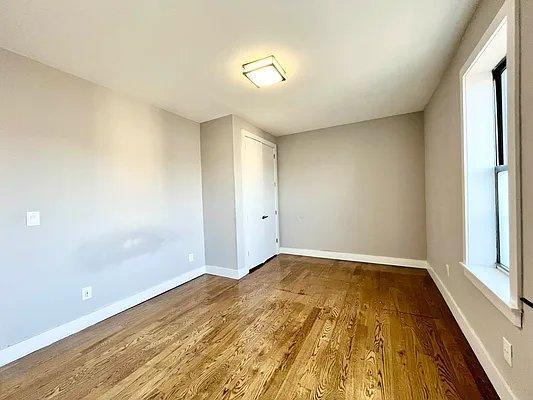 Building Photo - 3 bedroom in Bronx NY 10463