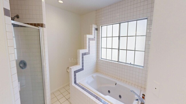 Building Photo - Beautiful 3 Bedroom Home in Eastside Costa Mesa