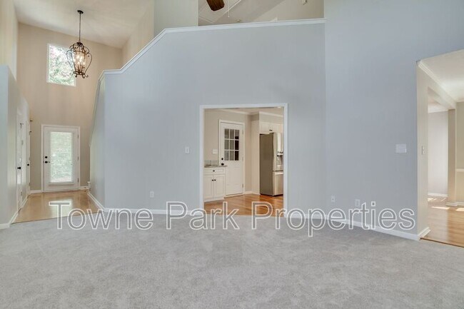 Building Photo - 486 Granite Point
