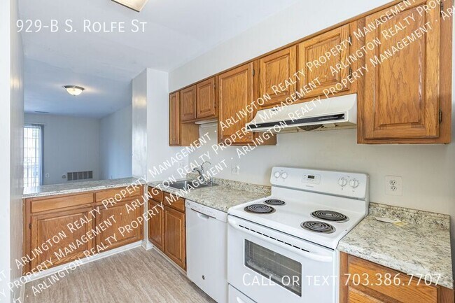 Building Photo - 929-B S Rolfe St