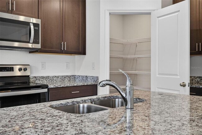 Building Photo - 3087 Forrest Plum Ct