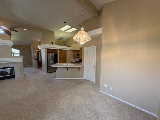Building Photo - 1523 E Monte Vista Ct