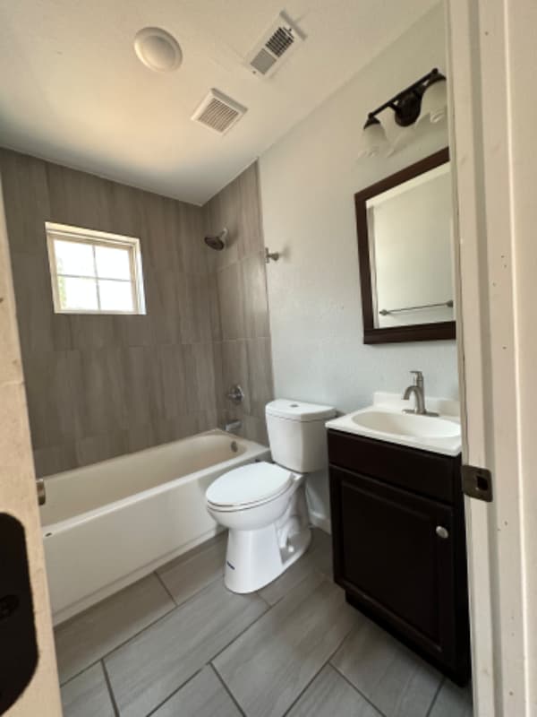 Building Photo - 3015 FM 2280
