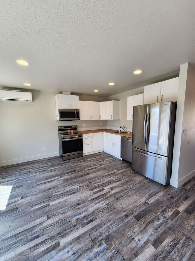 Building Photo - 3 Bedroom 2.5 Bath in Winlock