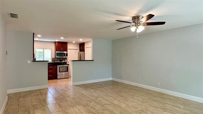 Primary Photo - 400 SW 9th St