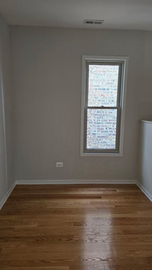 Building Photo - 6834 S Dorchester Ave
