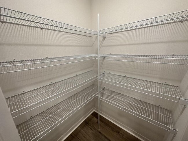 Building Photo - 29 Pineland Ln