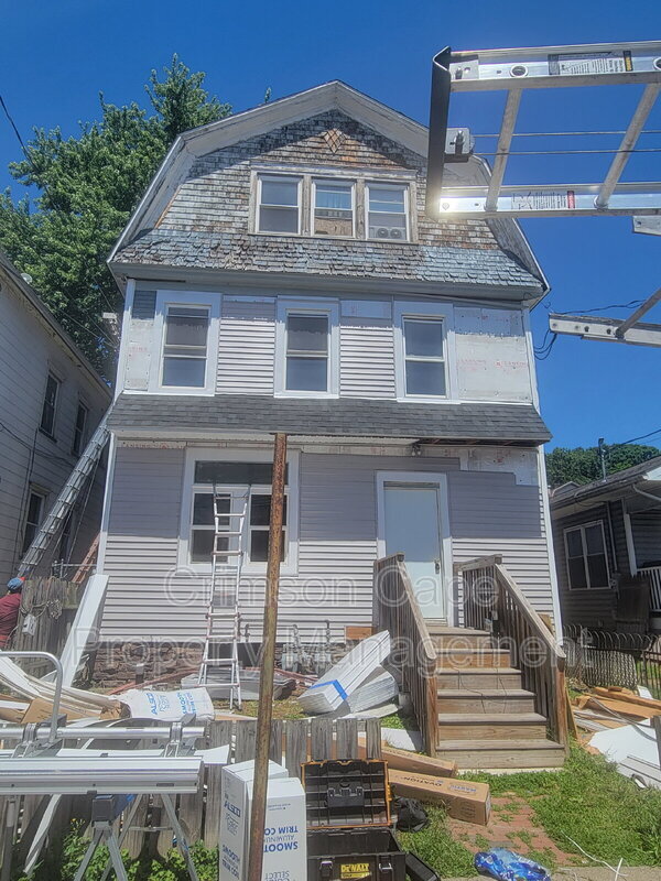 Building Photo - 110 Madison St