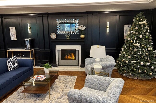 Building Photo - 112-01 Queens Blvd