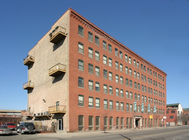 Primary Photo - Millenium Lofts