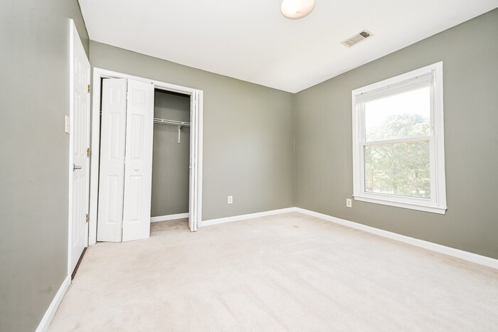 Building Photo - 11492 Summer Creek Dr