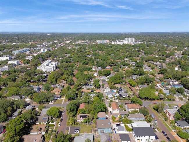 Building Photo - 2445 2nd Ave N