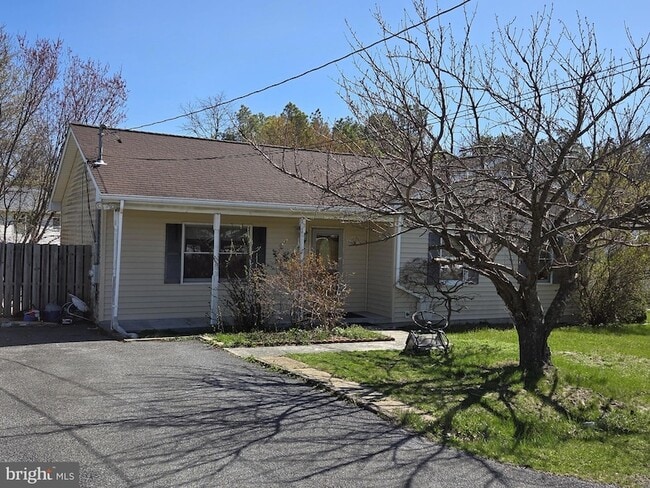 Building Photo - 131 Obriens Cir